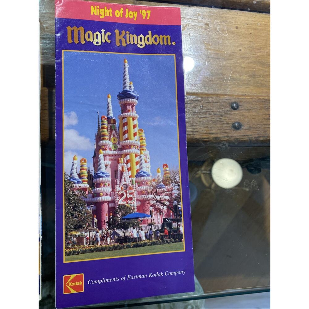 Walt Disney World Magic Kingdom Cinderella Castle Guide Maps LOT of 22 + BONUS
